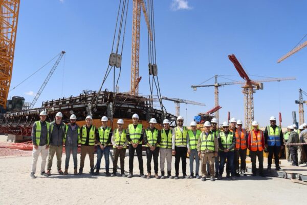 بدء أعمال تركيب وعاء الاحتواء الداخلي لمبنى المفاعل بالوحدة النووية الأولى بالمحطة النووية بالضبعة