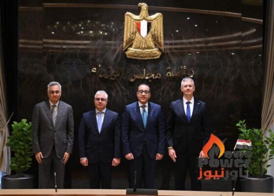 رئيس الوزراء يشهد توقيع عقد تخصيص الأرض لإنشاء مصنع لصوامع تخزين الغلال بمنطقة شرق بورسعيد