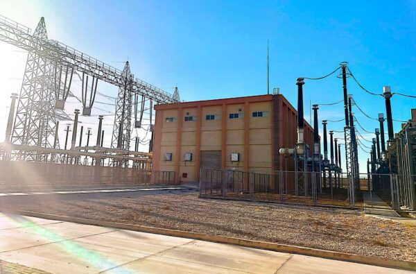 تنفيذ الخرافي ناشيونال | وضع الجهد علي محطة محولات غرب دمياط جهد 500 ك.ف بحضور عبد الناصر وسعودي