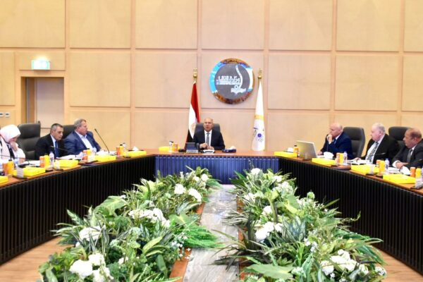 وزير النقل يترأس أعمال الجمعية العامة العادية لشركة أم أو تي للاستثمار والتنمية