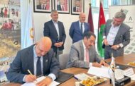الخرابشة يشهد توقيع مذكرة تفاهم بين 