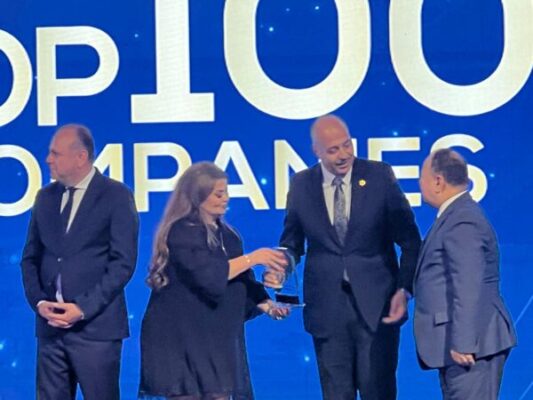 تكريم شركة أموك ضمن أفضل 100 شركة هذا العام خلال «قمة مصر للأفضل» برعاية رئيس الوزراء لتكريم الشخصيات والمؤسسات الأكثر تأثيرًا