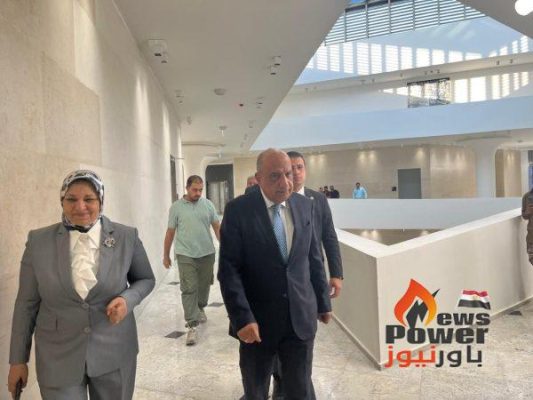 فى زيارة ميدانية…وزير الكهرباء والطاقة المتجددة يتفقد المركز القومي الجديد للتحكم فى الطاقة