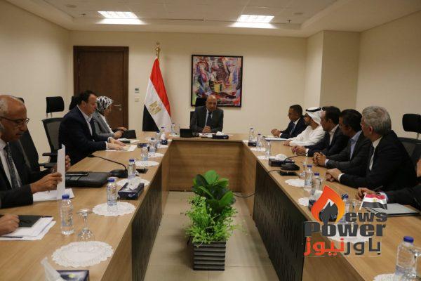 وزير الكهرباء والطاقة المتجددة يبحث مع تحالف 