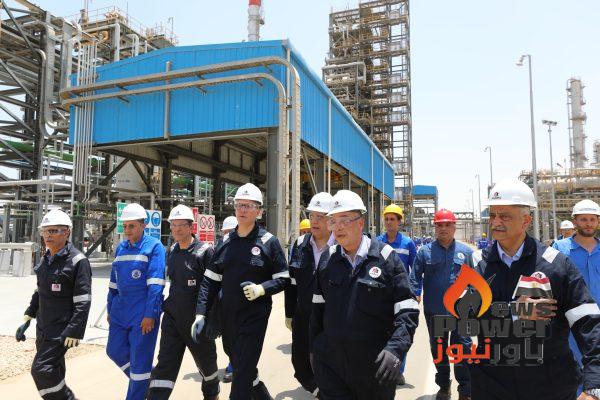 جولة موسعة لوزير البترول فى اضخم مشروع تبنيه مصر بتكلفة 3 مليارات دولار