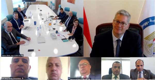 مصر تبحث مع شل زيادات انتاج الزيت والغاز من مناطق امتيازها