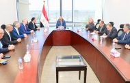وزير الكهرباء والطاقة المتجددة يبحث مع شركة