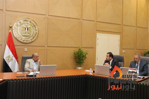 وزير الكهرباء والطاقة المتجددة ومدير جهاز مستقبل مصر للتنمية المستدامة يبحثان التنسيق والتعاون والمتابعة التنفيذية لمشروعات التغذية الكهربائية لمشروعات الاستصلاح الزراعي التابعة للجهاز