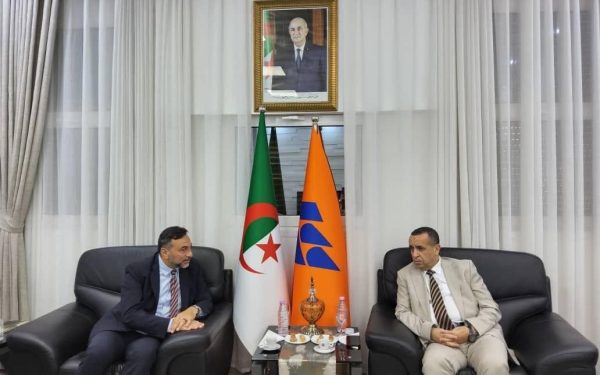 الرئيس المدير العام لسونلغاز الجزائرية يستقبل وفدا من شركة السويدي الكتريك الجزائر برئاسة الحلوانى