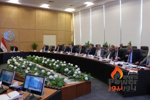وزير الكهرباء المصرى : الدولة عازمة على التصدى لظاهرة سرقة التيار الكهربائي ..وتنسيق تام مع مختلف الجهات المعنية