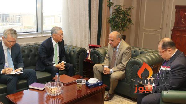 وزير الكهرباء والطاقة المتجددة يبحث مع سفير كوريا الجنوبية بالقاهرة دعم وتعزيز فرص التعاون والشراكة والاستثمار