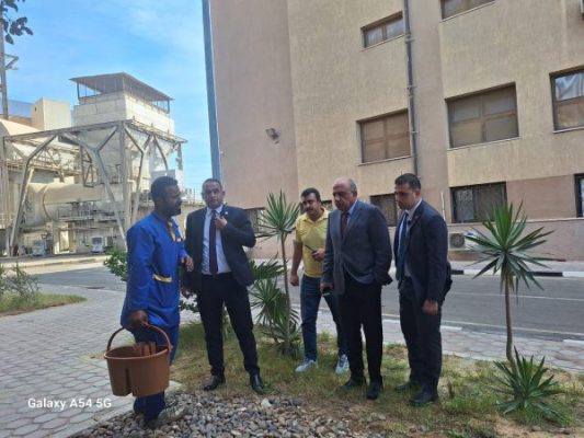 وزير الكهرباء يقوم بزيارة مفاجئة لمحطة توليد كهرباء السويس البخارية