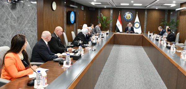 خلال لقاء نواب البرلمان.. وزير البترول يستعرض استراتيجية عمل الوزارة الجاري تنفيذها .. ويشيد بالدور الهام للنواب في التشريع والرقابة