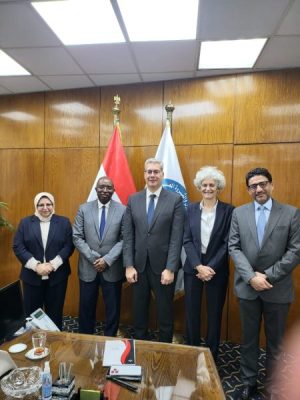وزير البترول يستقبل وفد مؤسسة التمويل الدولية 