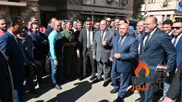 الفريق كامل الوزير يعلن حل كافة مشكلات شركة النصر للمسبوكات واعادة تشغيلها بدءا من الغد وسط هتافات العمال (تحيا مصر...