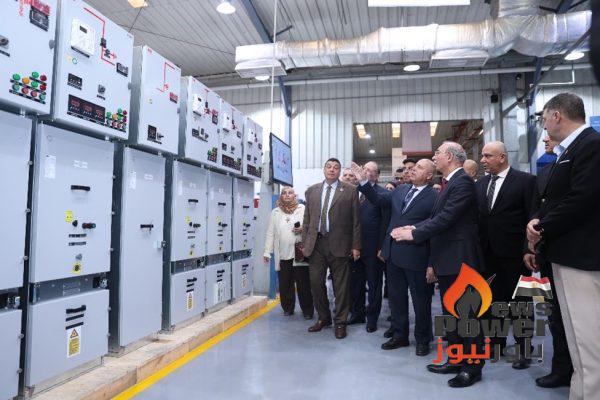 خلال زيارتهم لمصانع شركة 