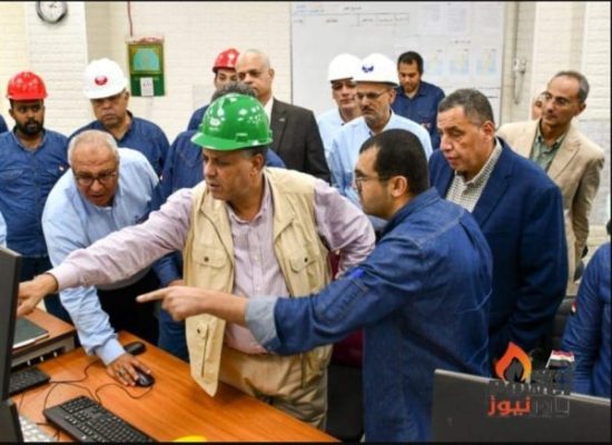 رغم سوء الأحوال الجوية .. عبد الكريم وعلي يتفقدان عدد من شركة تكرير الإسكندرية.. وغدا جولة تفقدية بمسطرد