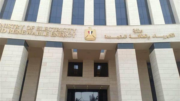 مصدر لموقع باور نيوز : غير مطروح إنشاء شركة قابضة لتوزيع الكهرباء