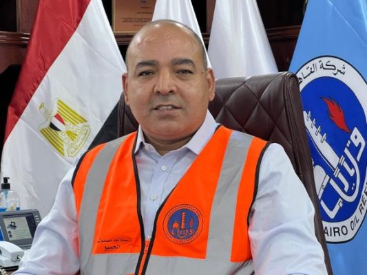 رئيس القاهرة لتكرير البترول: الموازنة الاستثمارية للشركة تقدر بـ 4 مليار و471 مليون جنيه.. تكرير 65ر8 مليون ..خفض الإنبعاثات بمقدار 40 ألف طن