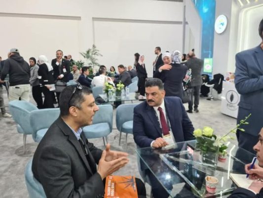 جلسة مباحثات مشتركة بين رئيس هيئة الثروة المعدنية والمدير التنفيذي للتوظيف الدولي وتطوير الأسواق لـ Northern Collegeالكندية