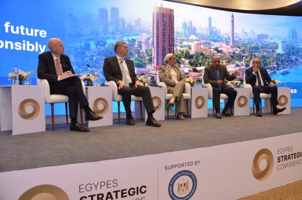 ايجبس 2025 | وزير الكهرباء يشارك في حلقة نقاشية وزارية حول تعزيز مستقبل الطاقة فى مصر