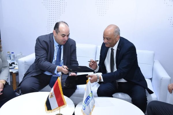 إيجبس 2025 | توقيع مذكرة تفاهم بين شركة إيبروم وشركة MEEG في مجال خدمات نقل البيانات الرقمية والخدمات الاستشارية