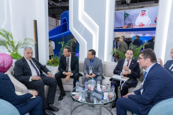  على هامش مؤتمر إيجبس 2025 .. التعاون بين وزارة البترول وشركة SLB في مجالات خفض الانبعاثات والتحول الطاقي