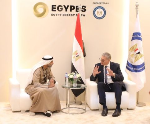 وزير البترول يلتقي وفد 