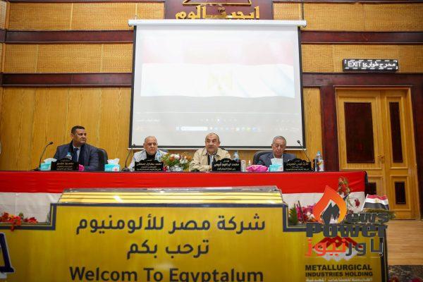خلال زيارته للشركة.. وزير قطاع الأعمال العام يعقد لقاء مفتوحا مع العاملين ب
