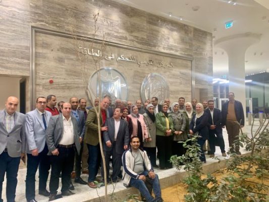 رئيس المصرية لنقل الكهرباء تقوم بزيارة مركز التحكم القومي بالعاصمة الإدارية الجديدة وتشارك العاملين الإفطار