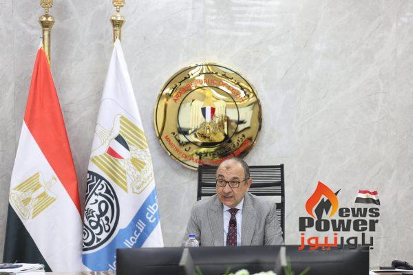 الشيمي يترأس عمومية القابضة للأدوية لاعتماد نتائج أعمال 2023-2024 .. تحقيق إيرادات بقيمة 7.8 مليار جنيه.. و777 مليون جنيه صافي ربح.. و1.8 مليار جنيه استثمارات بمشروعات تطوير للتوافق مع متطلبات التصنيع الجيد