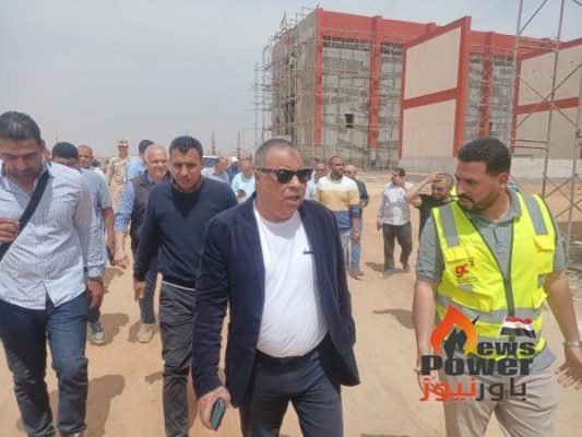 قيادات شركة النقل وجنوب القاهرة لتوزيع الكهرباء يتابعون التغذية الكهربائية لمشروع 