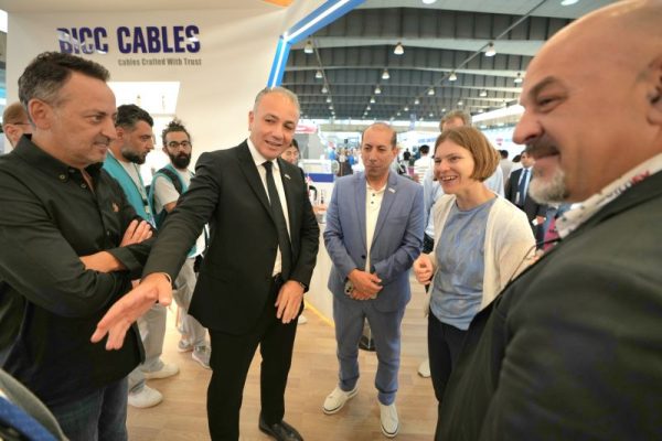 خلال فعاليات معرض بيلدكس سوريا 2025 | السفيرة الالمانية تزور جناح شركة BICC CABLES 