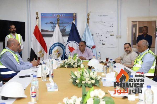 بحضور عدد من قيادات البترول اجتماع موسع في موقع المستودعات الاستراتيجيه بمنطقه عجرود