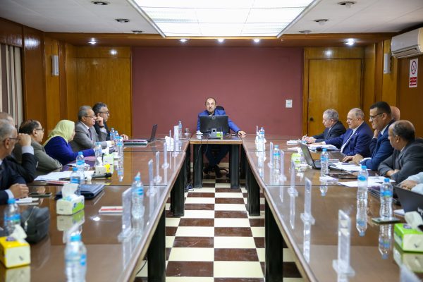 اجتماع ساخن .. الشيمي يتابع الموقف التنفيذي لمشروعات قطاع الصناعات المعدنية ومؤشرات الأداء مع الشركات التابعة