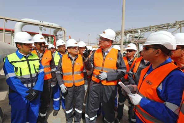 وزير البترول يتفقد استعدادات البنية التحتية بالسخنة لتأمين إمدادات الغاز خلال الصيف