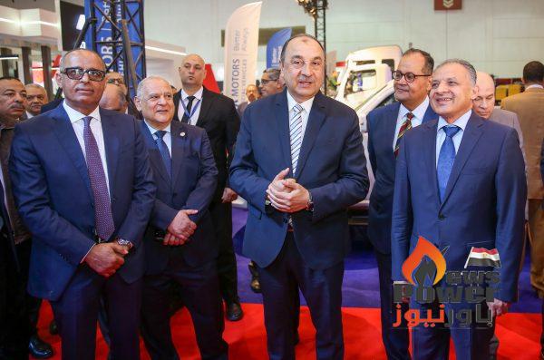 وزير قطاع الأعمال العام يشهد افتتاح معرض ومؤتمر 