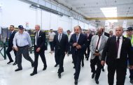 وزير قطاع الأعمال العام يزور مصنع اتوبيسات النصر للسيارات.. ويشهد تسليم دفعة مركبات 