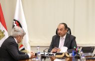 وزير قطاع الأعمال العام يبحث مع الرئيس التنفيذي لمجموعة 