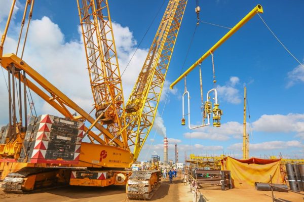 البرلس للغاز تنجح في وضع البئر التنموي 