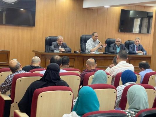 خلال اجتماعه برؤساء القطاعات لمناقشة خطة تحسين الاداء .. رئيس شمال الدلتا للتوزيع : خدمة المواطنين أولوية.. وخطط جديدة لمواجهة الأعطال والفقد