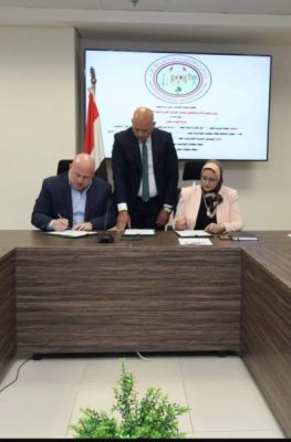 “المصرية لنقل الكهرباء” توقع عقدًا مع “كابلات مصر” لتوريد كابلات ومحولات جهد عالٍ