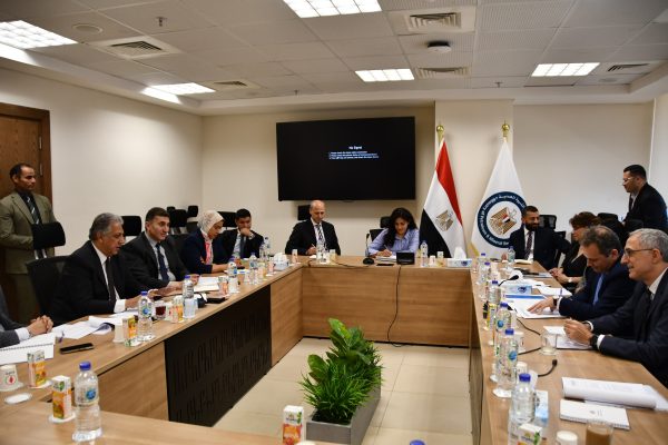 البترول : تعزيز التعاون مع البنك الأوروبي لإعادة الإعمار والتنمية لدعم جهود كفاءة الطاقة وخفض الانبعاثات