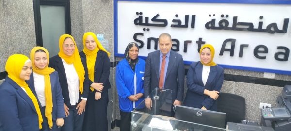 بالصور .. شمعة يتفقد مركز خدمة العملاء بمنطقة ارض سلطان ويوجه بتقديم كافة التسهيلات وحسن معاملة المواطنين