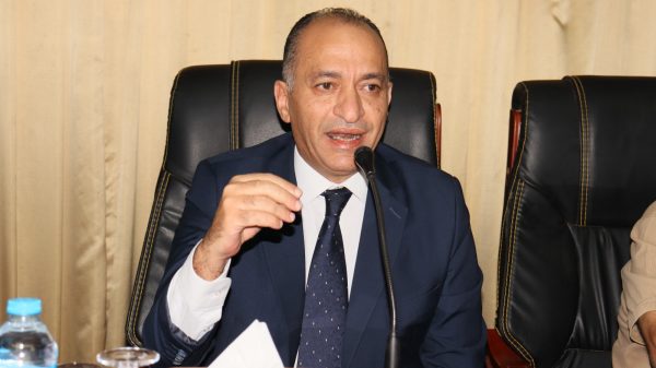 المهندس سامح طلعت يلتقي بالعاملين في 