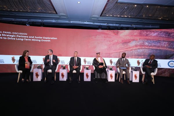 في الجلسة الوزارية لمنتدى مصر للتعدين 2025 .. وزير البترول: إطلاق مسح جيولوجي شامل وتعزيز البيانات لتهيئة بيئة استثمارية جاذبة