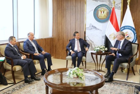 وزير البترول يبحث مع BP خطط التوسع في مشروعات الغاز واستثمارات البحر المتوسط