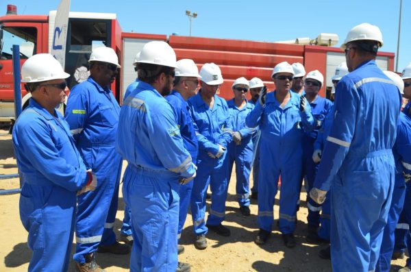 بالصور .. رئيس هيئة البترول يتفقد حقول العلمين: رسالة دعم ميدانية ودعوة لتسريع الحفر وتحسين الأداء