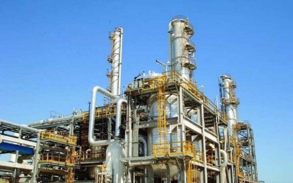 عاجل .. مصر لصناعة الكيماويات ترفع بايراداتها الي 1.06 مليار جنيه، مقابل 908  مليون جنيه خلال العام المالي السابق