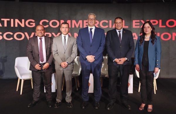 جلسة حوارية : القانون الجديد يتيح لهيئة الثروة المعدنية للدخول كشريك مع القطاع الخاص